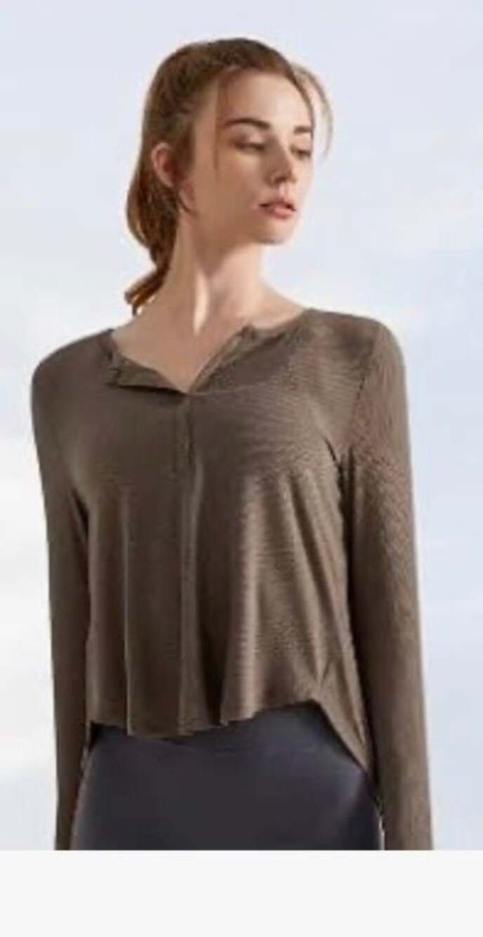 Women's Ribbed V-Neck High-Low Henley Long Sleeve Yoga Top